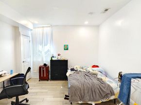 1433 Ogden Street, Philadelphia PA 19130