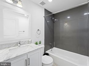 1433 Ogden Street, Philadelphia PA 19130