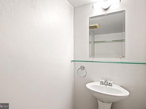 1008 Spruce Street 1018  1M, Philadelphia PA 19107