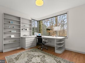 2400 44TH Street NW, Washington DC 20007