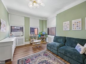 250 S 13TH Street 8E, Philadelphia PA 19107