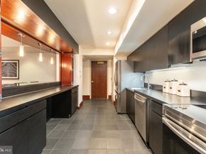 1600 Arch Street 1702, Philadelphia PA 19103