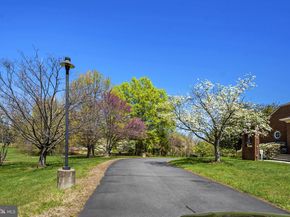 517 Florida Avenue T4, Herndon VA 20170