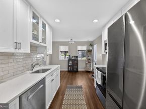 517 Florida Avenue T4, Herndon VA 20170