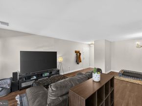 517 Florida Avenue T4, Herndon VA 20170
