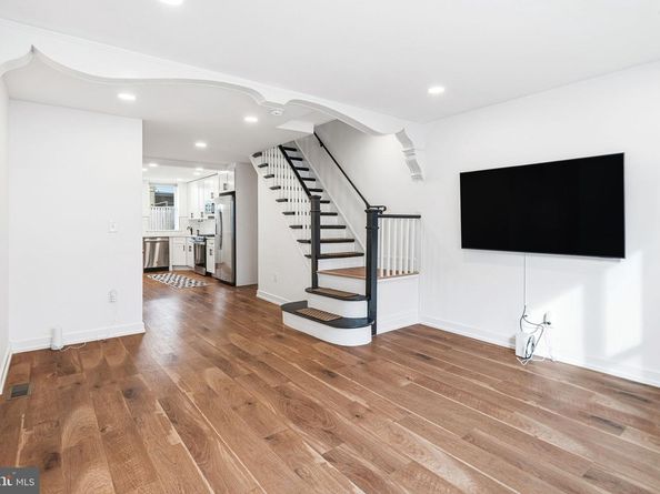 2426 S Alder Street, Philadelphia PA 19148