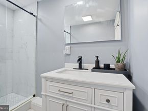 951 Wakeling Street, Philadelphia PA 19124