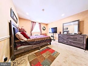 100 E Glenolden Avenue E21, Glenolden PA 19036