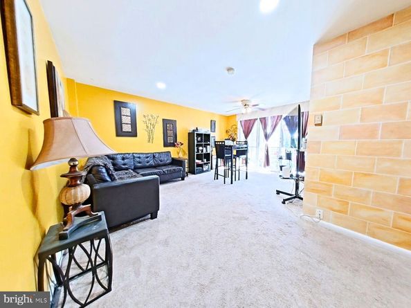 100 E Glenolden Avenue E21, Glenolden PA 19036