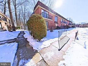 100 E Glenolden Avenue E21, Glenolden PA 19036