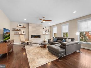 6201 Champion Oak Court, Falls Church VA 22044