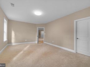 6201 Champion Oak Court, Falls Church VA 22044