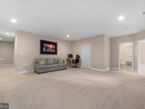 6201 Champion Oak Court, Falls Church VA 22044