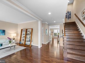 6201 Champion Oak Court, Falls Church VA 22044