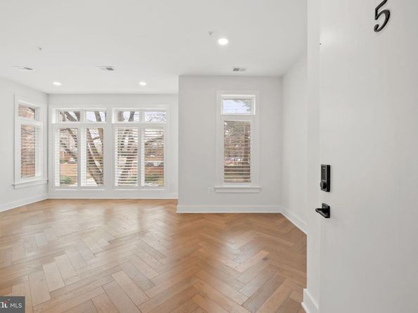 4315 Harrison Street NW 5, Washington DC 20015