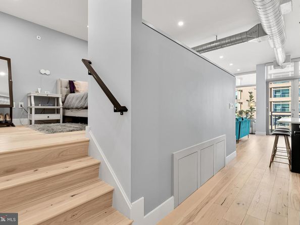 1390 V Street NW 303, Washington DC 20009