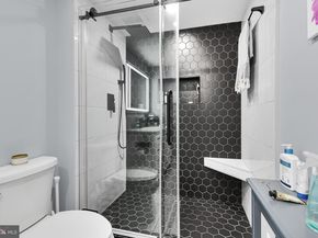 1390 V Street NW 303, Washington DC 20009