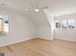 6613 31st Street N, Arlington VA 22213