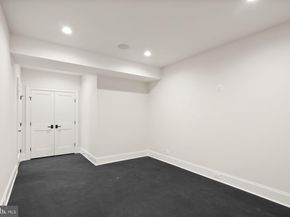 6613 31st Street N, Arlington VA 22213