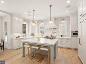 6613 31st Street N, Arlington VA 22213