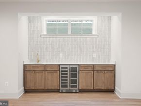 6613 31st Street N, Arlington VA 22213