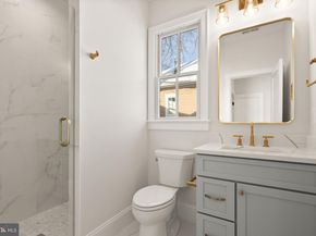 6613 31st Street N, Arlington VA 22213