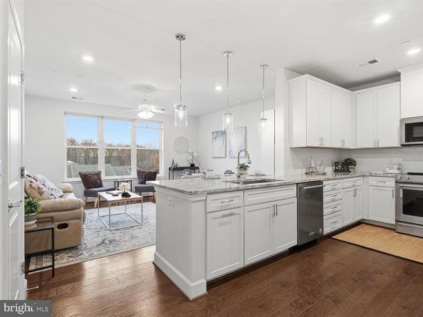 2960 Vaden Drive 413, Fairfax VA 22031