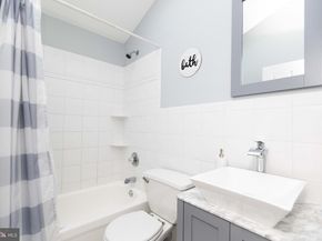 72 Thornridge Drive, Levittown PA 19054