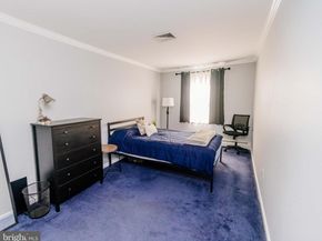 72 Thornridge Drive, Levittown PA 19054