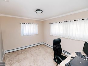 72 Thornridge Drive, Levittown PA 19054