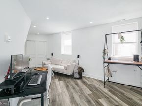 2541 S Clarion Street, Philadelphia PA 19148