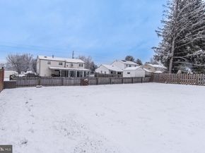 1036 Oakwood Drive, Warminster PA 18974