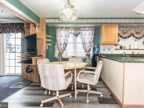 1036 Oakwood Drive, Warminster PA 18974