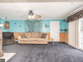 1036 Oakwood Drive, Warminster PA 18974