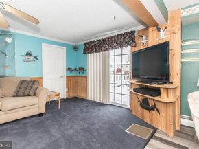 1036 Oakwood Drive, Warminster PA 18974