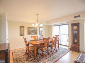 3800 Powell Lane 1121, Falls Church VA 22041