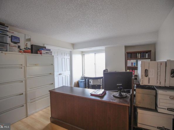 3800 Powell Lane 1121, Falls Church VA 22041