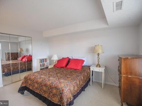 3800 Powell Lane 1121, Falls Church VA 22041