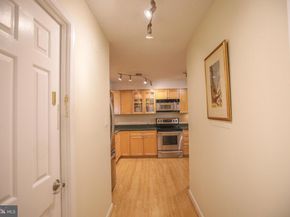 3800 Powell Lane 1121, Falls Church VA 22041