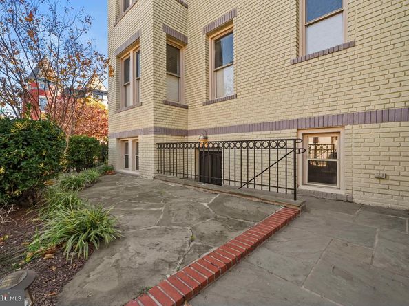 1718 1st Street NW 8, Washington DC 20001