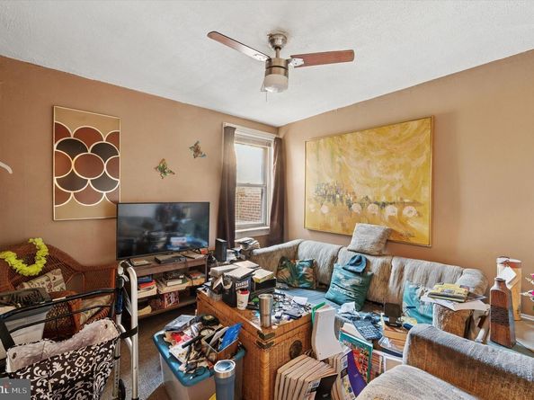 331 N 10TH Street, Darby PA 19023