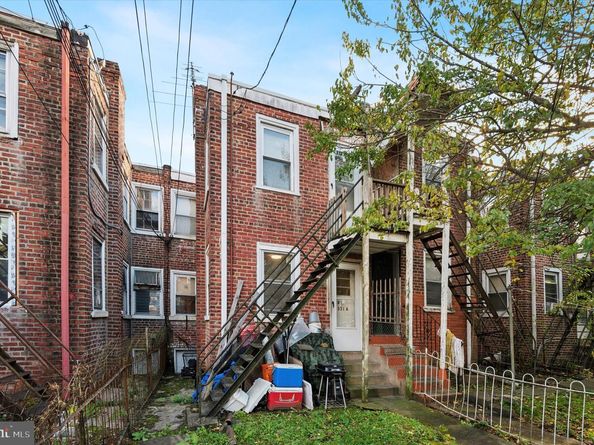 331 N 10TH Street, Darby PA 19023
