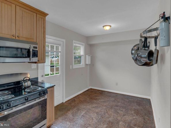 110 Woodlawn Avenue, Willow Grove PA 19090