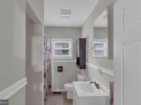 110 Woodlawn Avenue, Willow Grove PA 19090