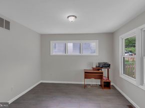 110 Woodlawn Avenue, Willow Grove PA 19090