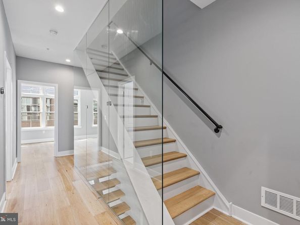 2227 League Street, Philadelphia PA 19146