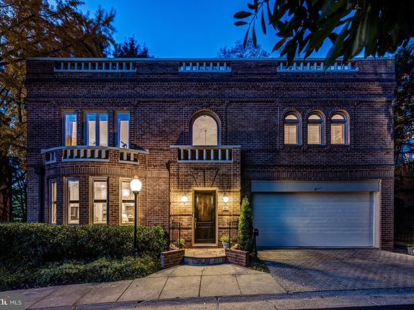 4616 Foxhall Crescent NW, Washington DC 20007