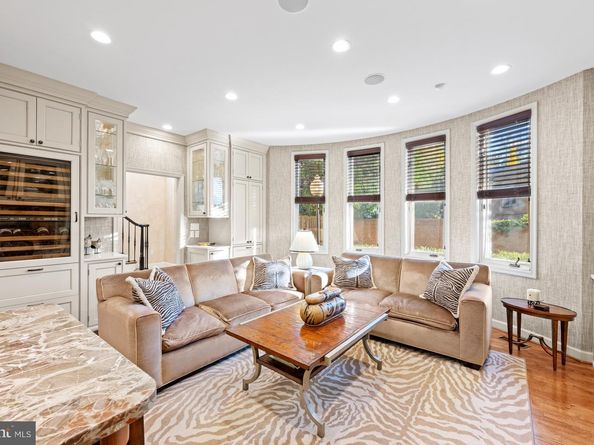 4616 Foxhall Crescent NW, Washington DC 20007