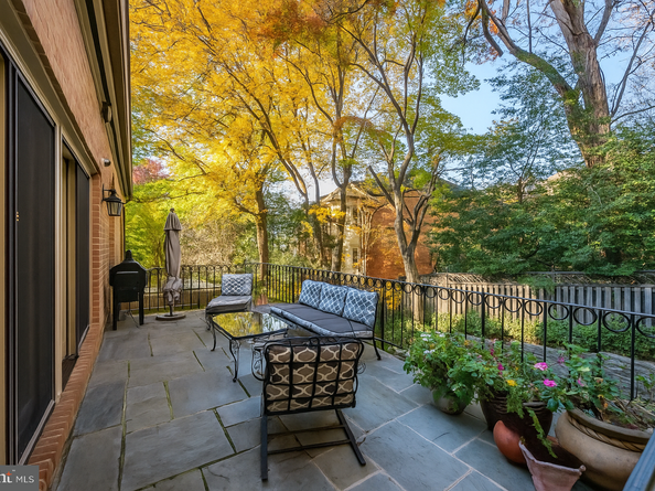 4616 Foxhall Crescent NW, Washington DC 20007