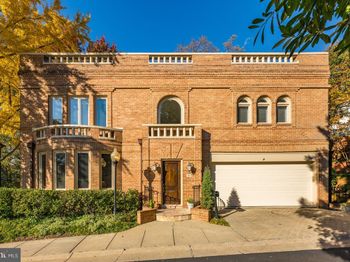 4616 Foxhall Crescent NW